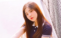 被老总按在办公桌吸奶头